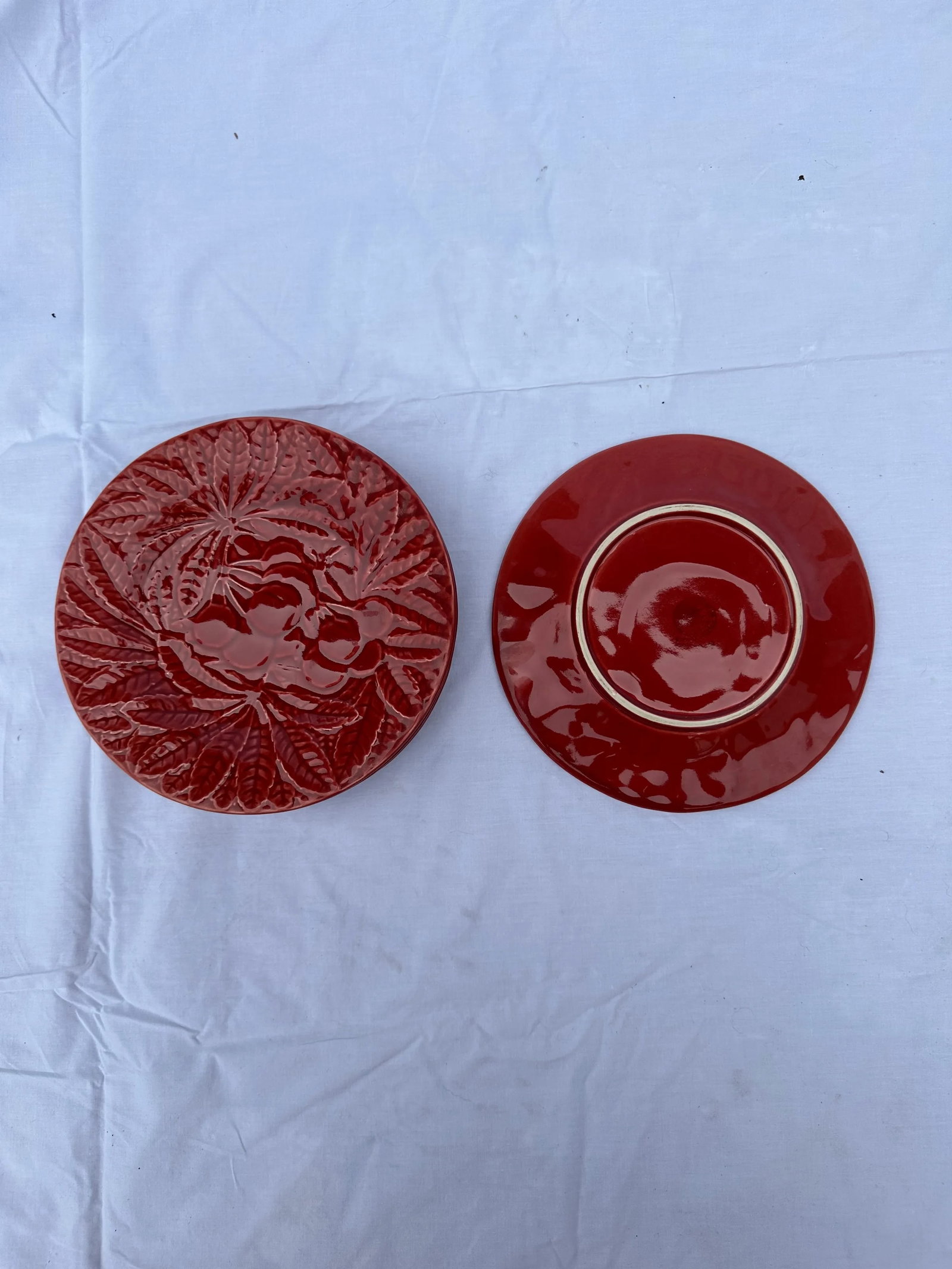 Early 20th Century Majolica Red Little Tea Plates- Set of 4 - 4