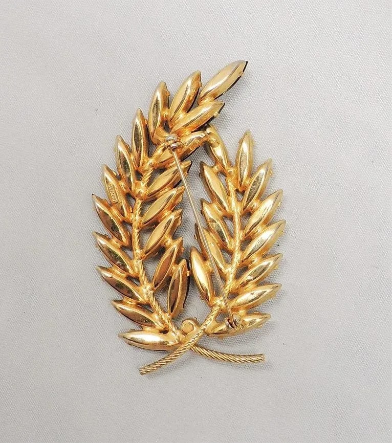Vintage 1960s Signed Napier Marquise Rhinestone Leaves Brooch - 3