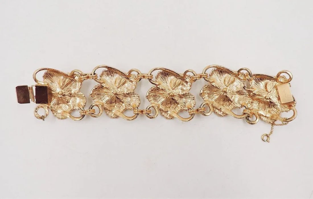 Vintage 1950s Signed Napier Goldtone Faux-Pearl Flower Link Bracelet - 3