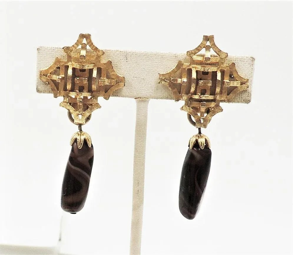 Vintage 1960s Signed Napier Faux-Agate Drop Clip Earrings - 2 Pieces - 6