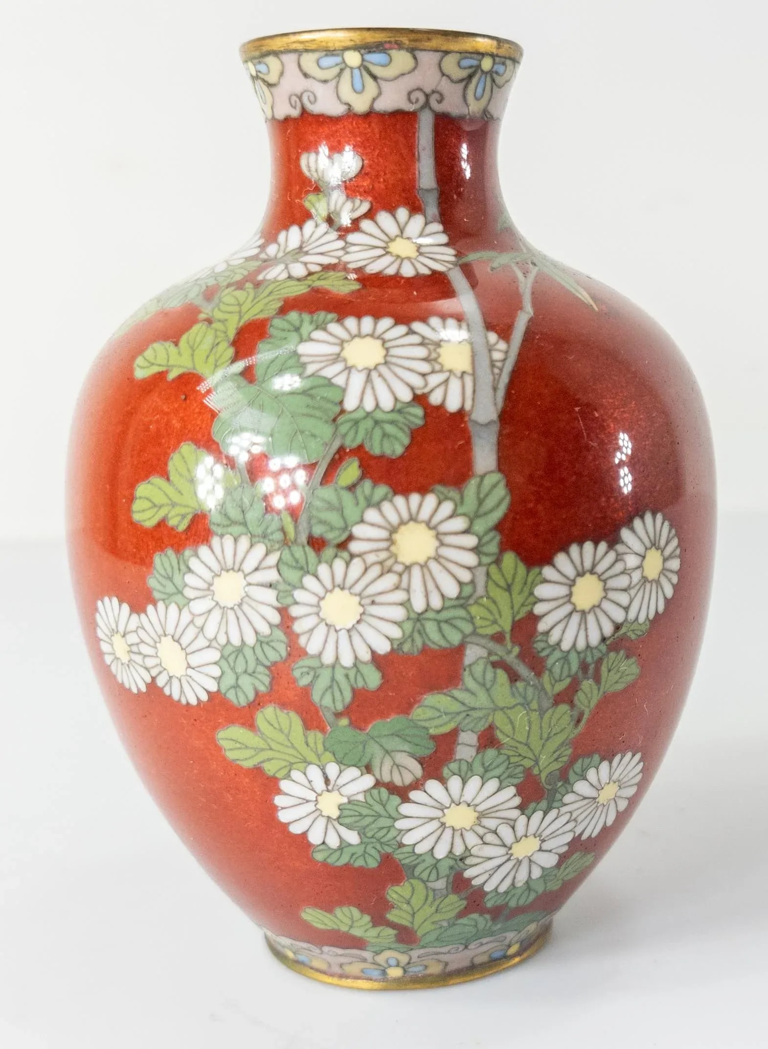 Early 20th Century Japanese Cloisonne Enamel Vase With Chrysanthemum - 3