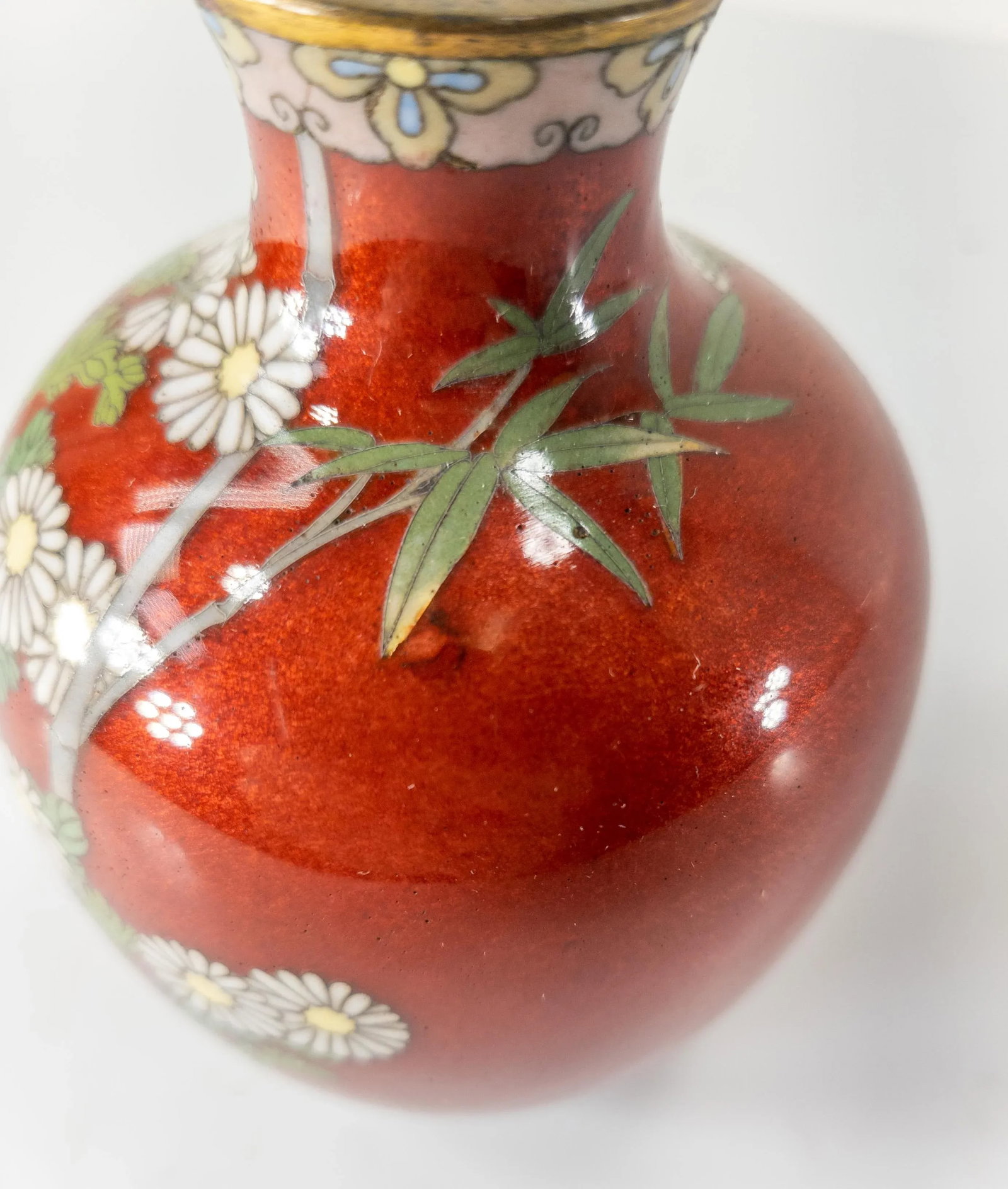 Early 20th Century Japanese Cloisonne Enamel Vase With Chrysanthemum - 7