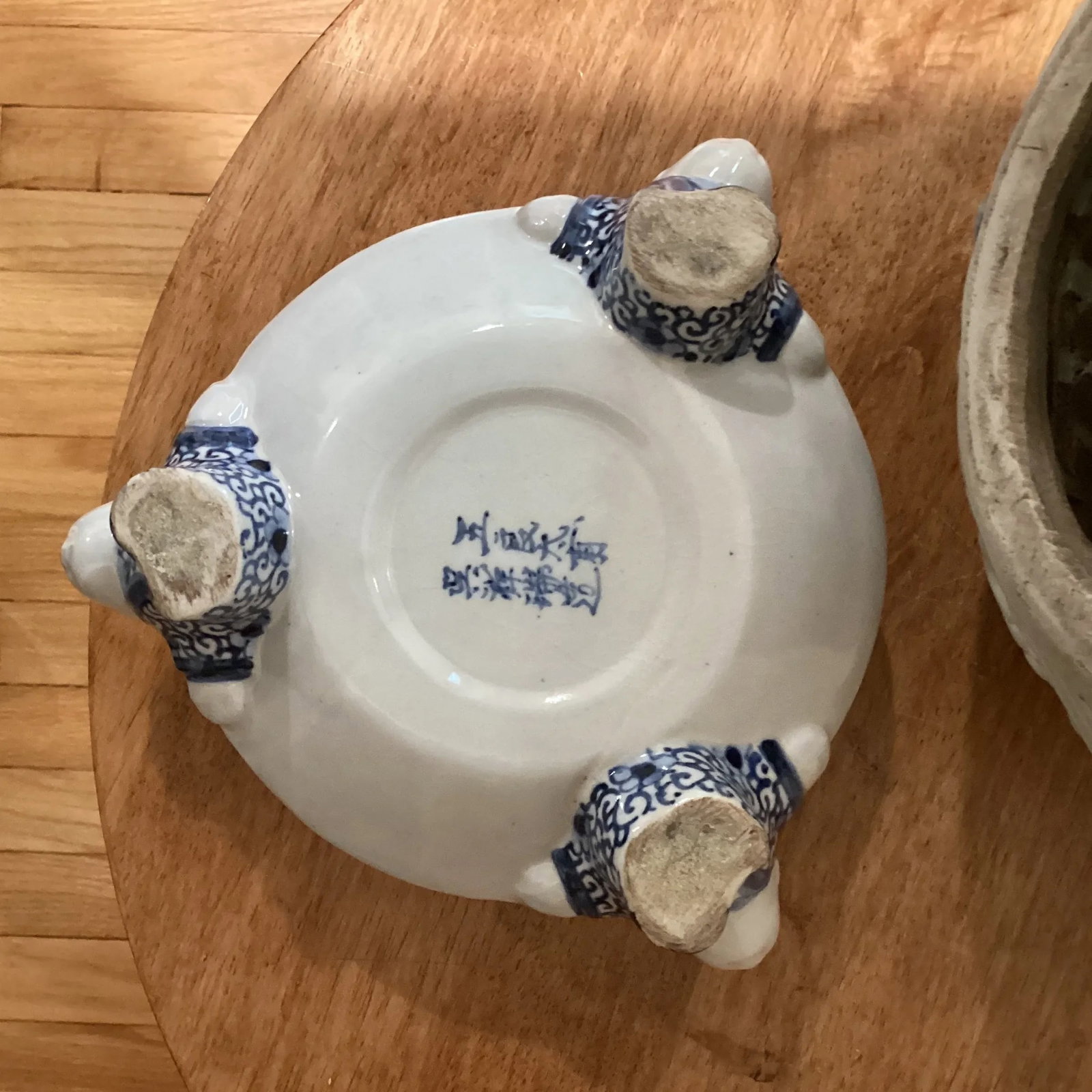 Vintage Asian Oriental Blue & White Ceramic Pottery Ball With Foo Dog Top on Stand - 11