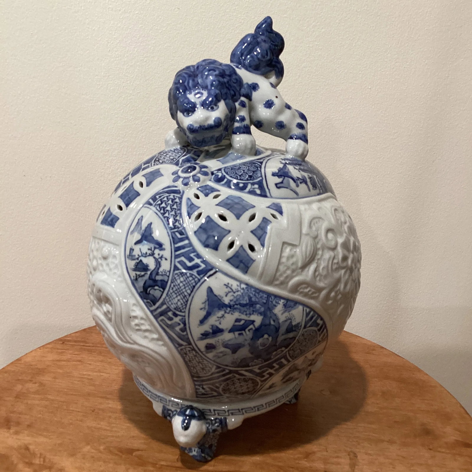 Vintage Asian Oriental Blue & White Ceramic Pottery Ball With Foo Dog Top on Stand - 2
