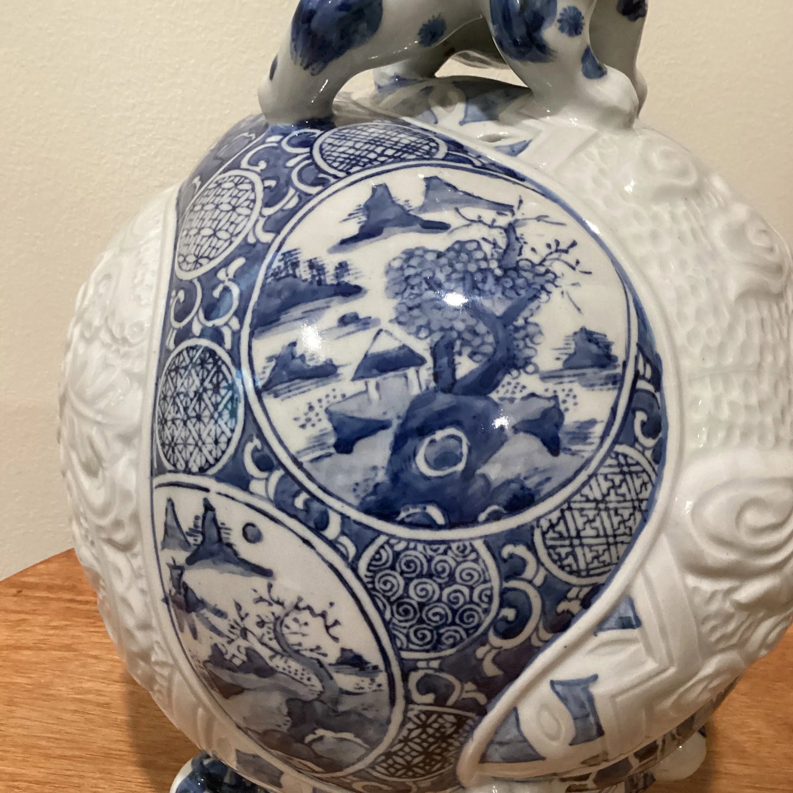 Vintage Asian Oriental Blue & White Ceramic Pottery Ball With Foo Dog Top on Stand - 6