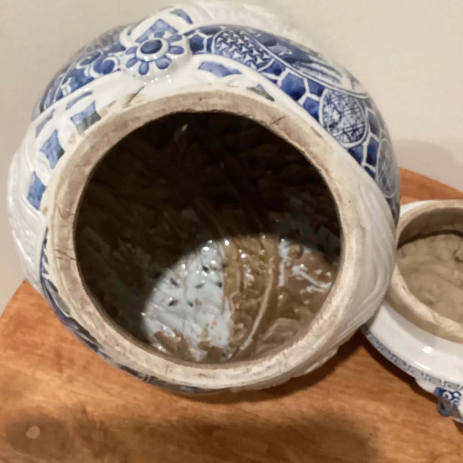 Vintage Asian Oriental Blue & White Ceramic Pottery Ball With Foo Dog Top on Stand - 9
