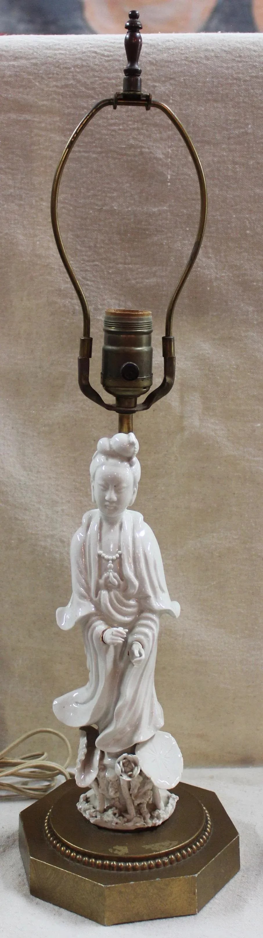 Guanyin Porcelain Lamp - 10