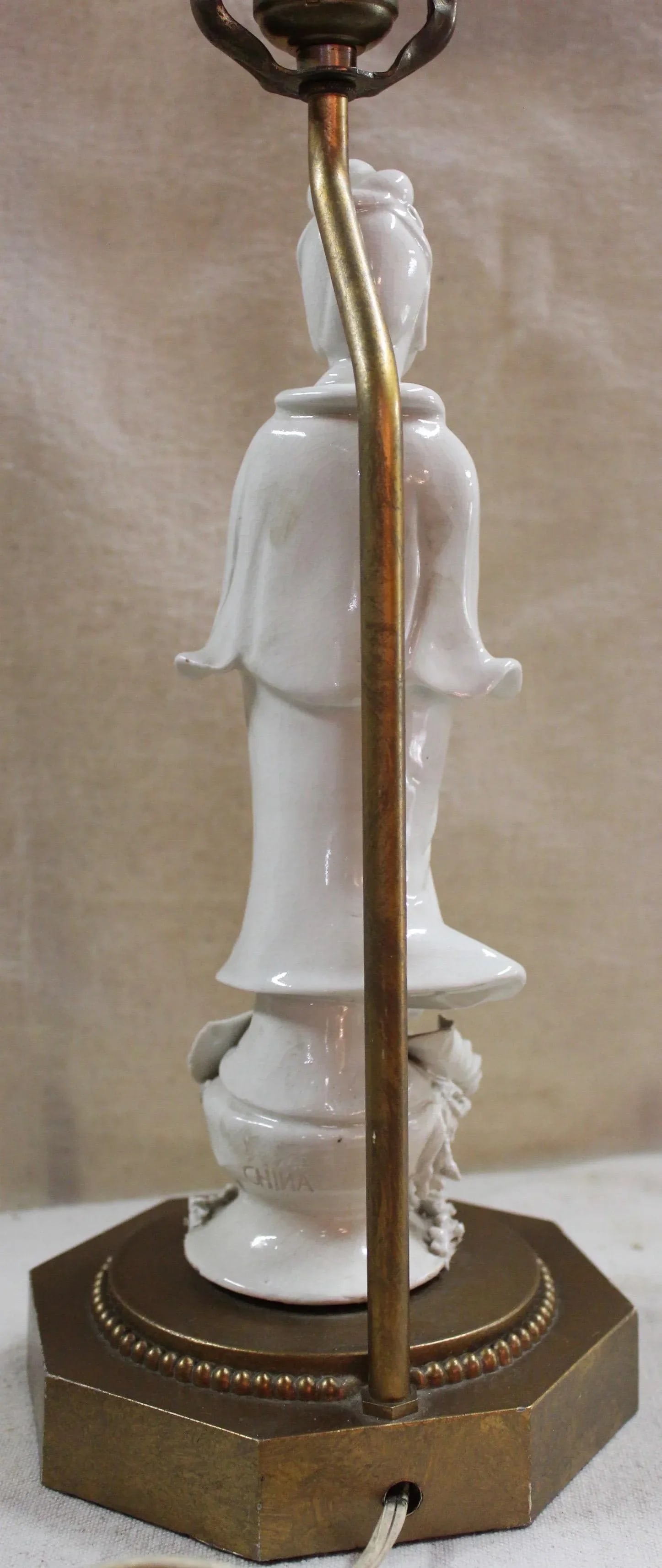 Guanyin Porcelain Lamp - 8