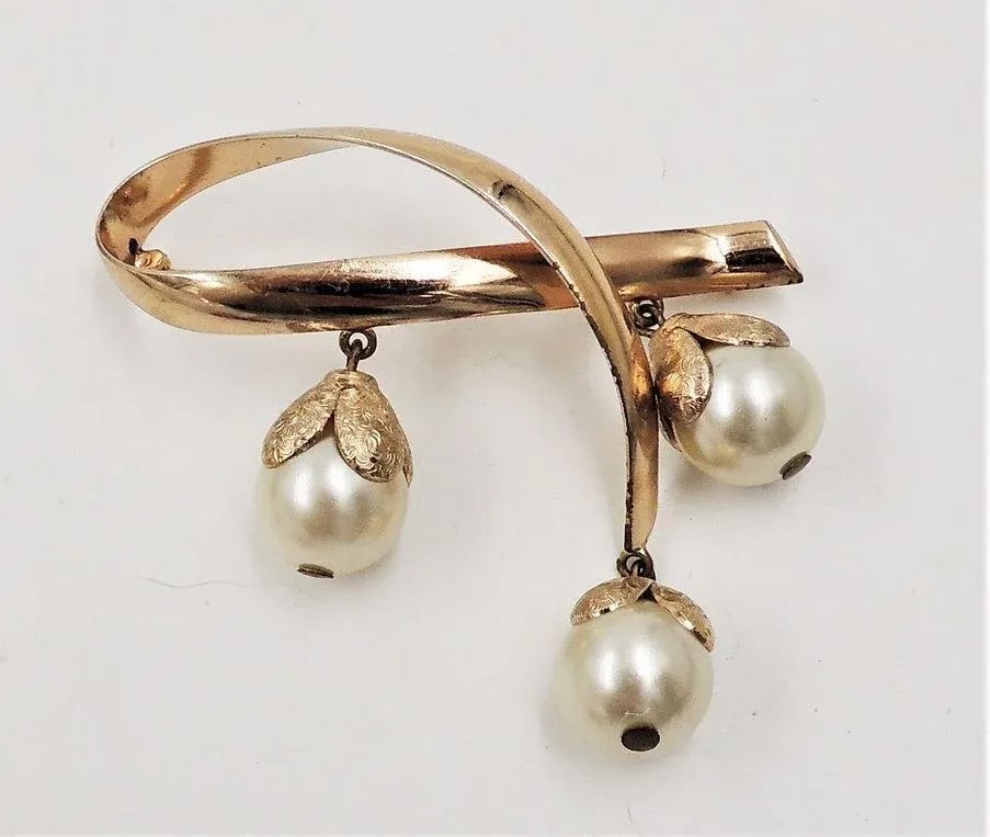Vintage 1950s Signed Napier Big Faux-Pearl Brooch - 3
