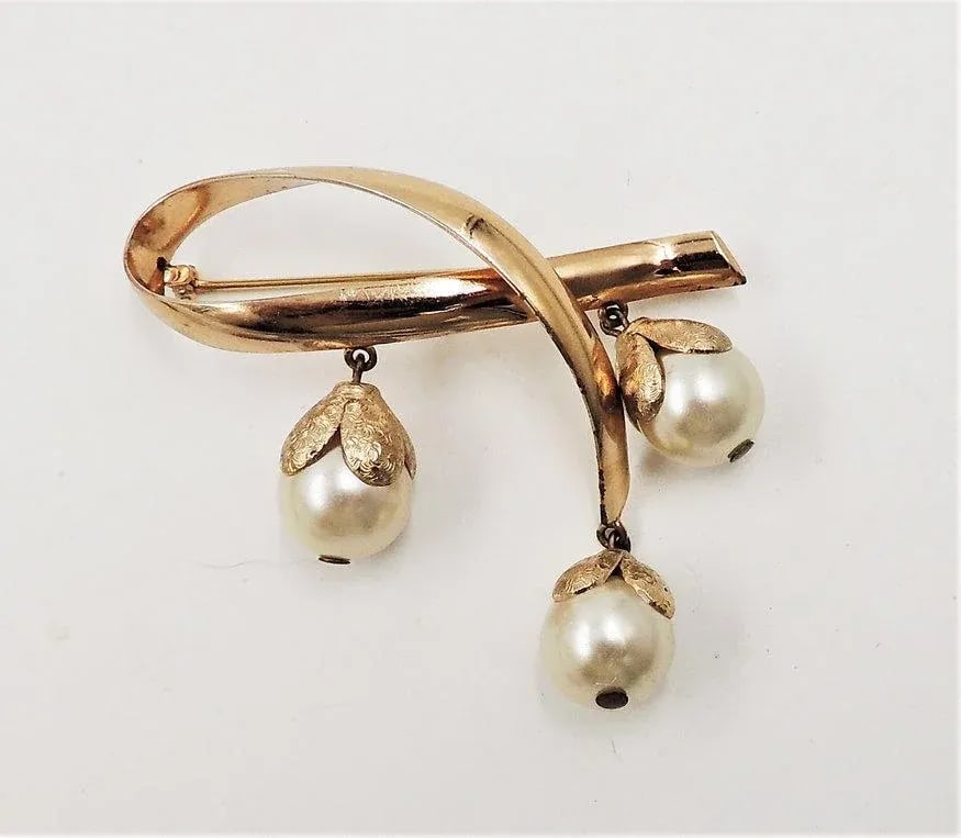 Vintage 1950s Signed Napier Big Faux-Pearl Brooch - 6