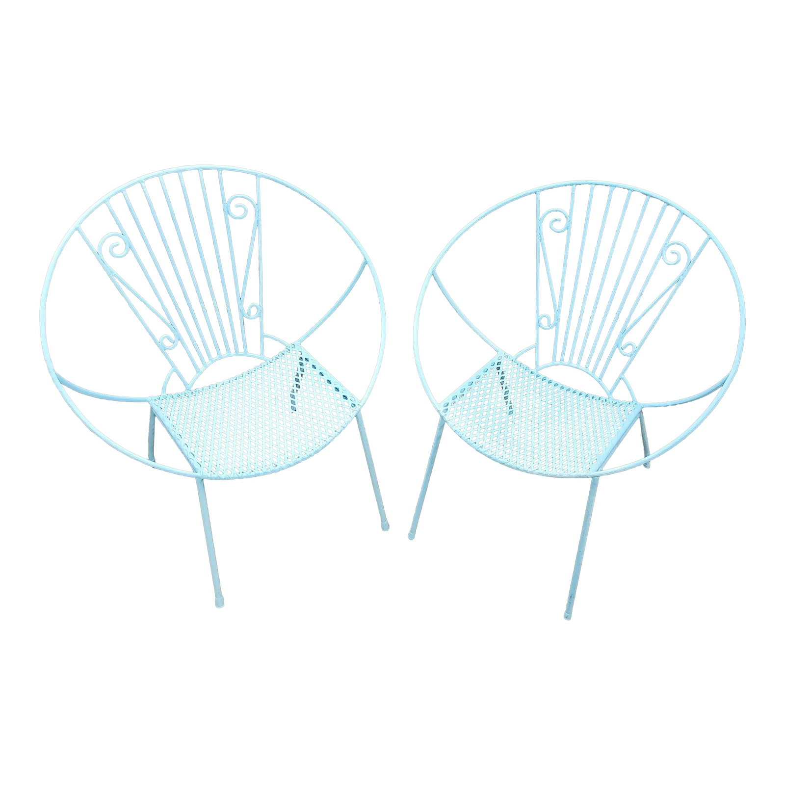 Vintage Wrought Iron Outdoor Patio Chairs: This is a beautiful set of vintage patio lounge furniture attributed to Salterini, a renowned brand in outdoor furniture. The set includes 2 Radar Hoop Style Chairs that are generous in seat size and