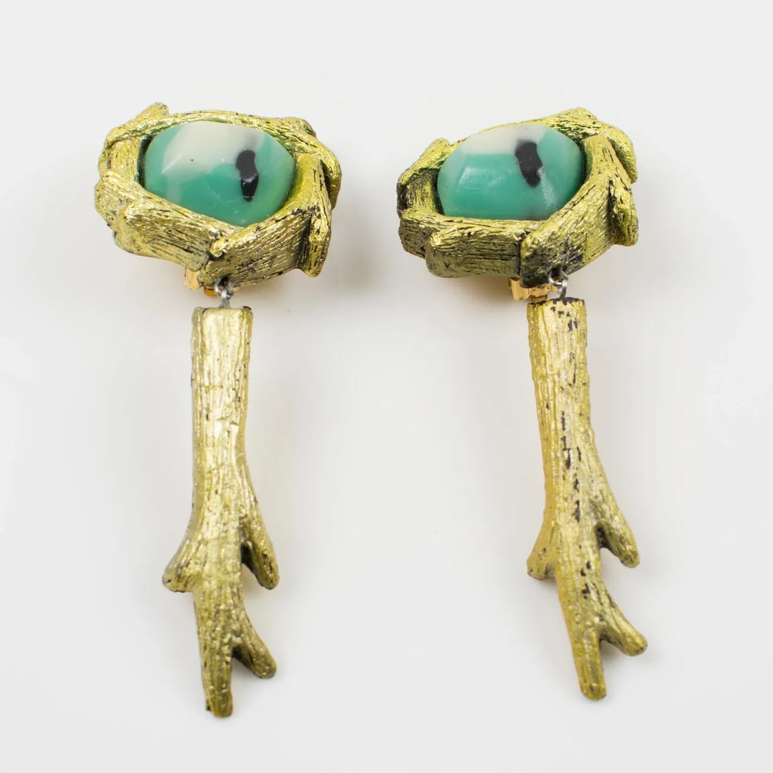 Mary Oros Oversized Gilt Cast Resin Drop Clip Earrings - 3