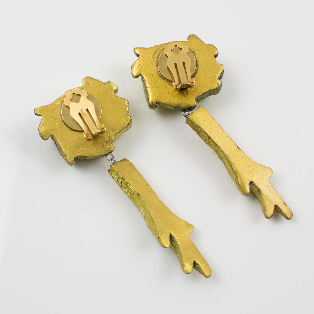Mary Oros Oversized Gilt Cast Resin Drop Clip Earrings - 4