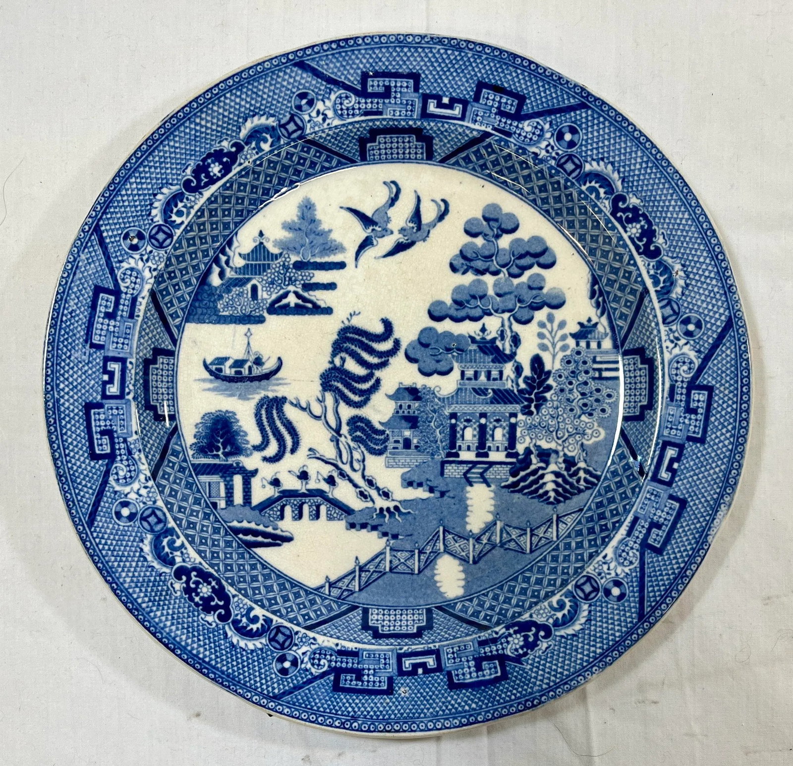 Antique Set of 7 Blue Willow Luncheon Plates Made in England - Circa 1900 - 4