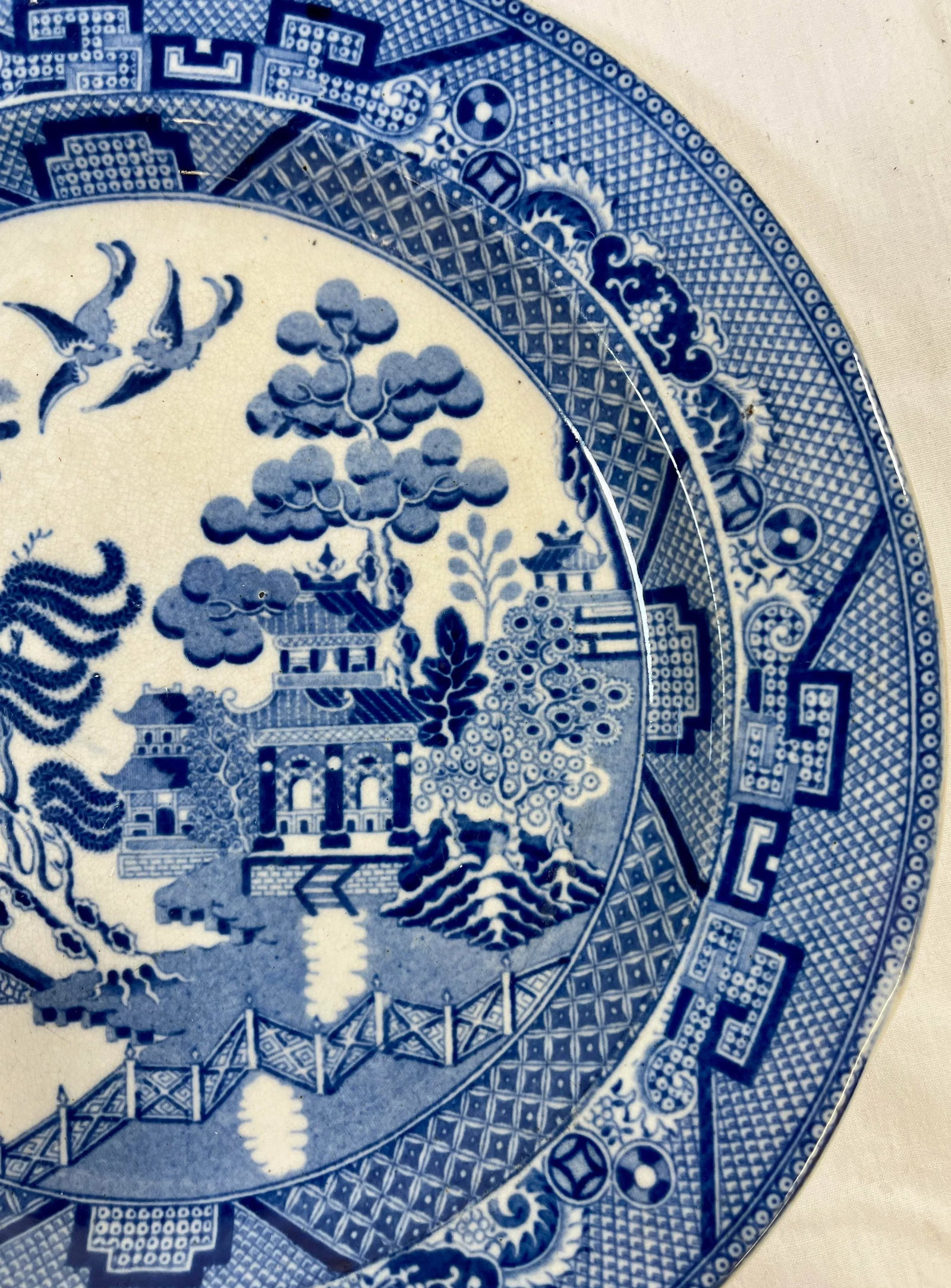 Antique Set of 7 Blue Willow Luncheon Plates Made in England - Circa 1900 - 6