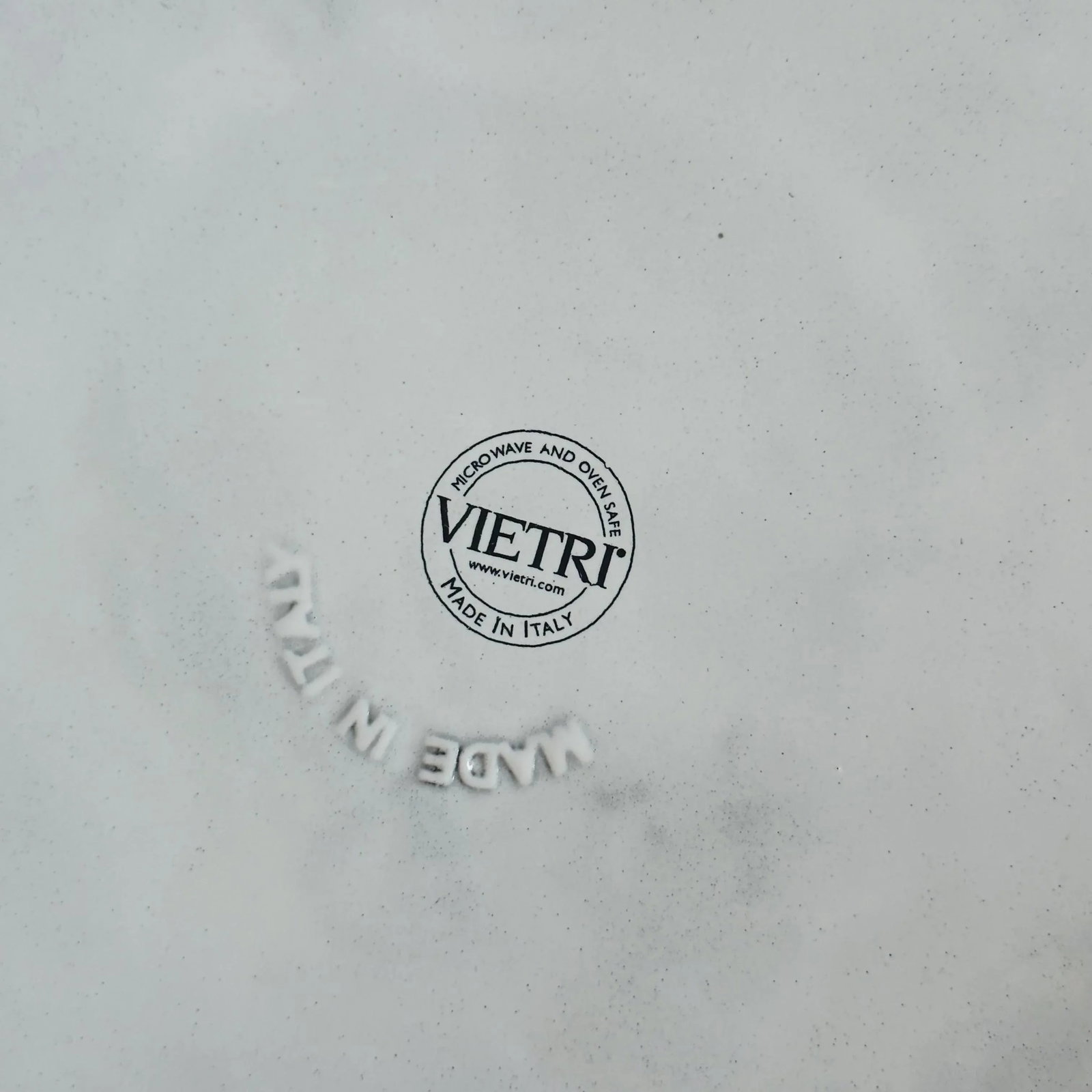 Vintage Vietri Italy Ceramic Round Sun-Burst Large Dinner Plates in Antique White, Set of Five - 6
