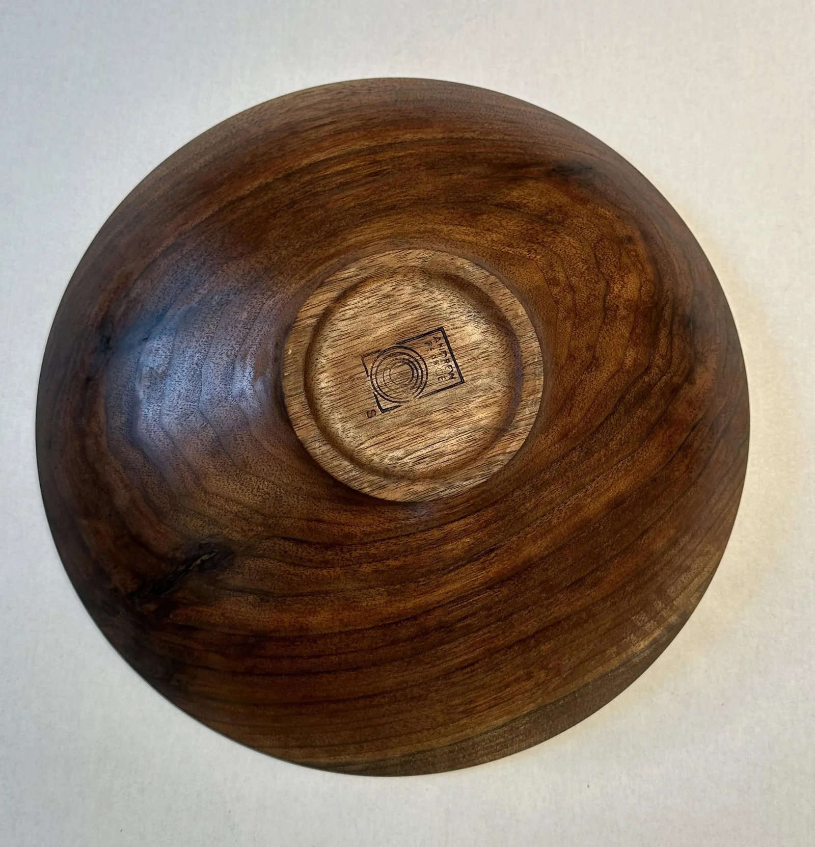 Andrew Pearce' Walnut Wood Champlain Bowl - 2