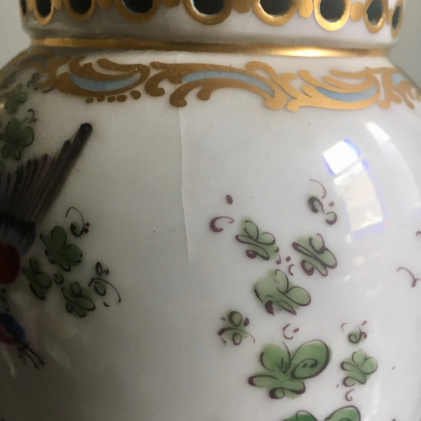 18th Century Chelsea Birds Porcelain Potpourri Urns - a Pair - 9