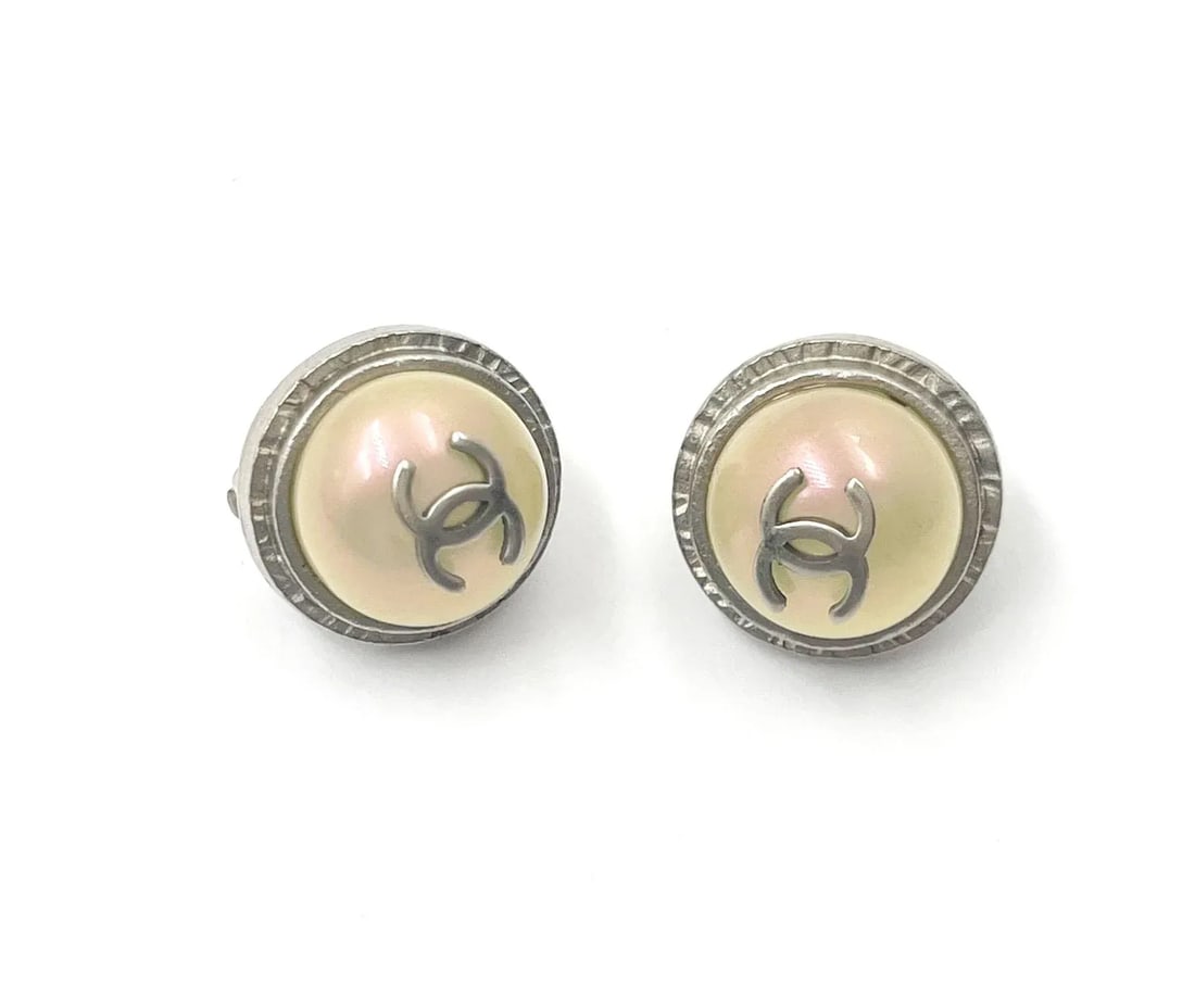 Chanel Silver CC Iridescent Pearl Gumball Clip on Earrings - 2 Pieces - 3