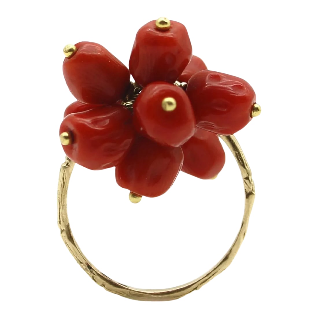 Vintage 18K Gold Coral Berry Cluster Ring Size 6: This is part of Chairish's Fine Jewelry assortment. This vintage 18k gold ring features a cluster of deep red, faceted coral beads. The beads are held in place by gold wire, wrapped around the top