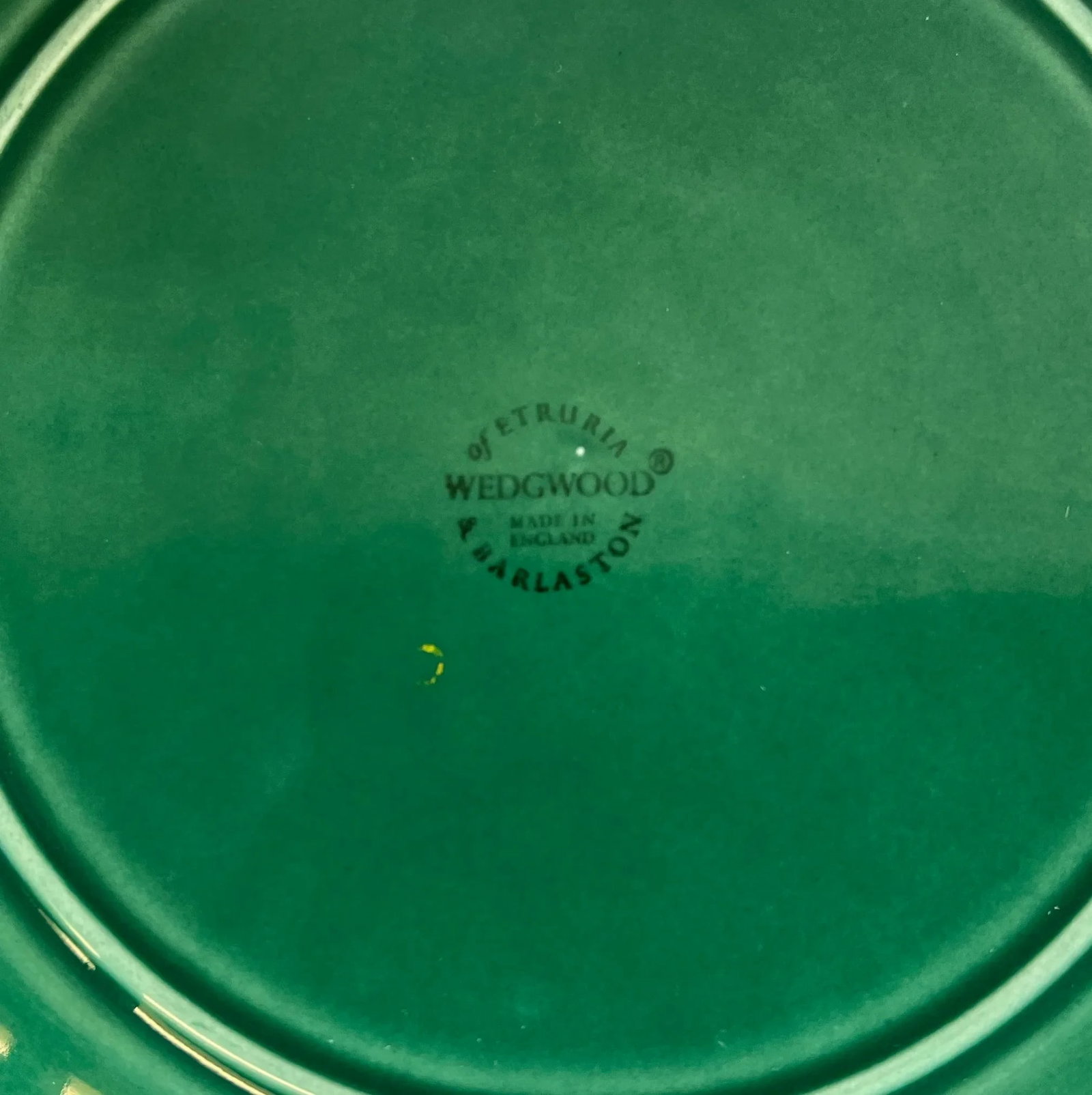 Pair of Green Vintage Scalloped Edge Wedgwood Cabbage Leaf Plates From England - Circa 1930 - 6