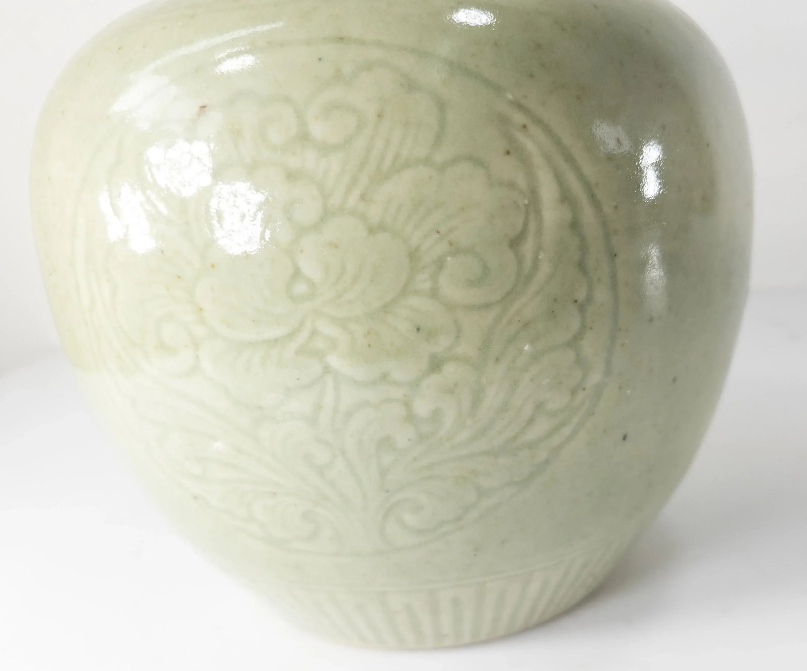 20th Century Chinoiserie Chinese Celadon Green Ginger Jar With Peonies - 7