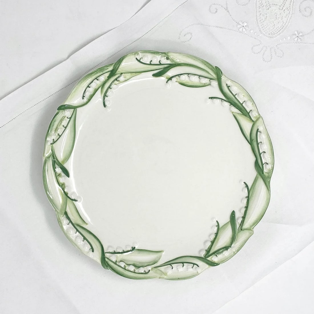 Lily of the Valley for the Mane Lion Dinner Plates, Set of 4 - 3