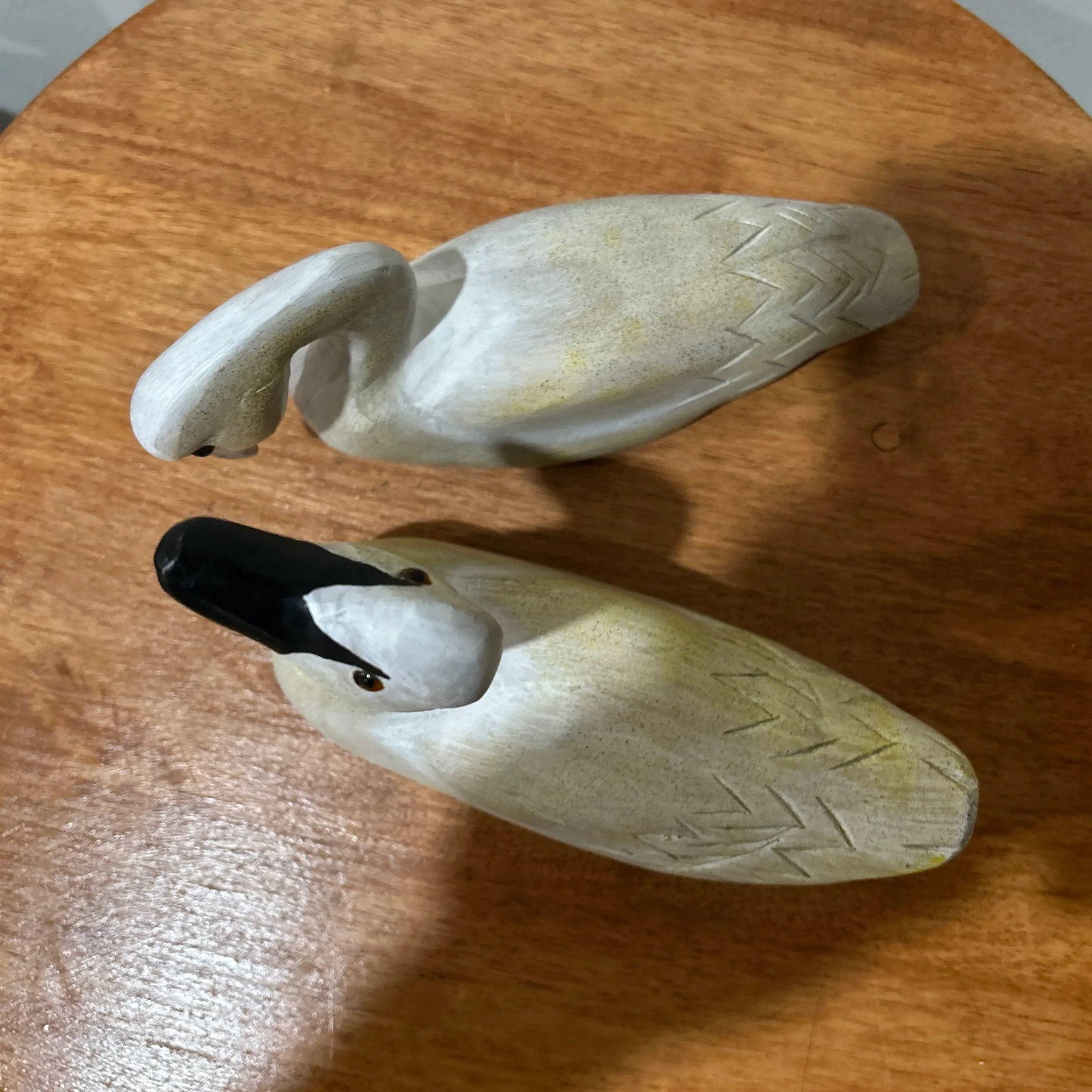 Vintage Primitive Folk Art Wood White Pair Hand-Carved Swan Decoy bezSculptures - 4