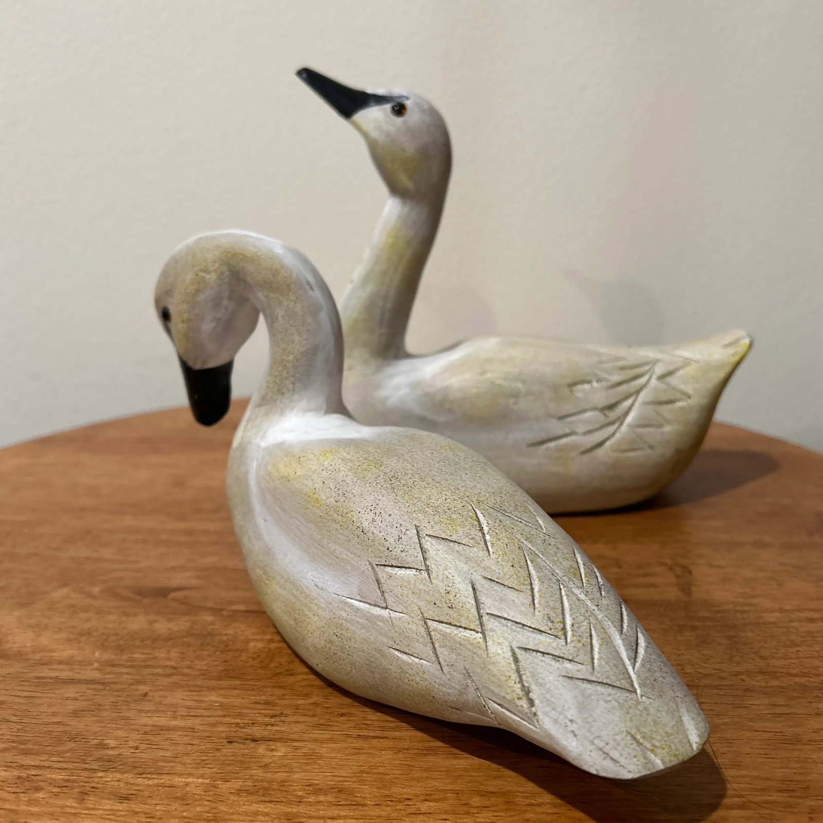 Vintage Primitive Folk Art Wood White Pair Hand-Carved Swan Decoy bezSculptures - 8