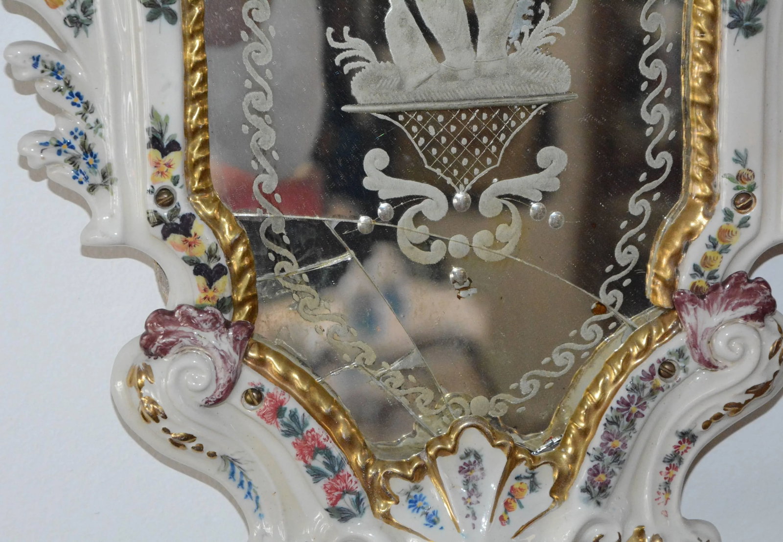 Pair of Antonibon Ceramic Hand Painted Mirrors With Etched Glass - 5