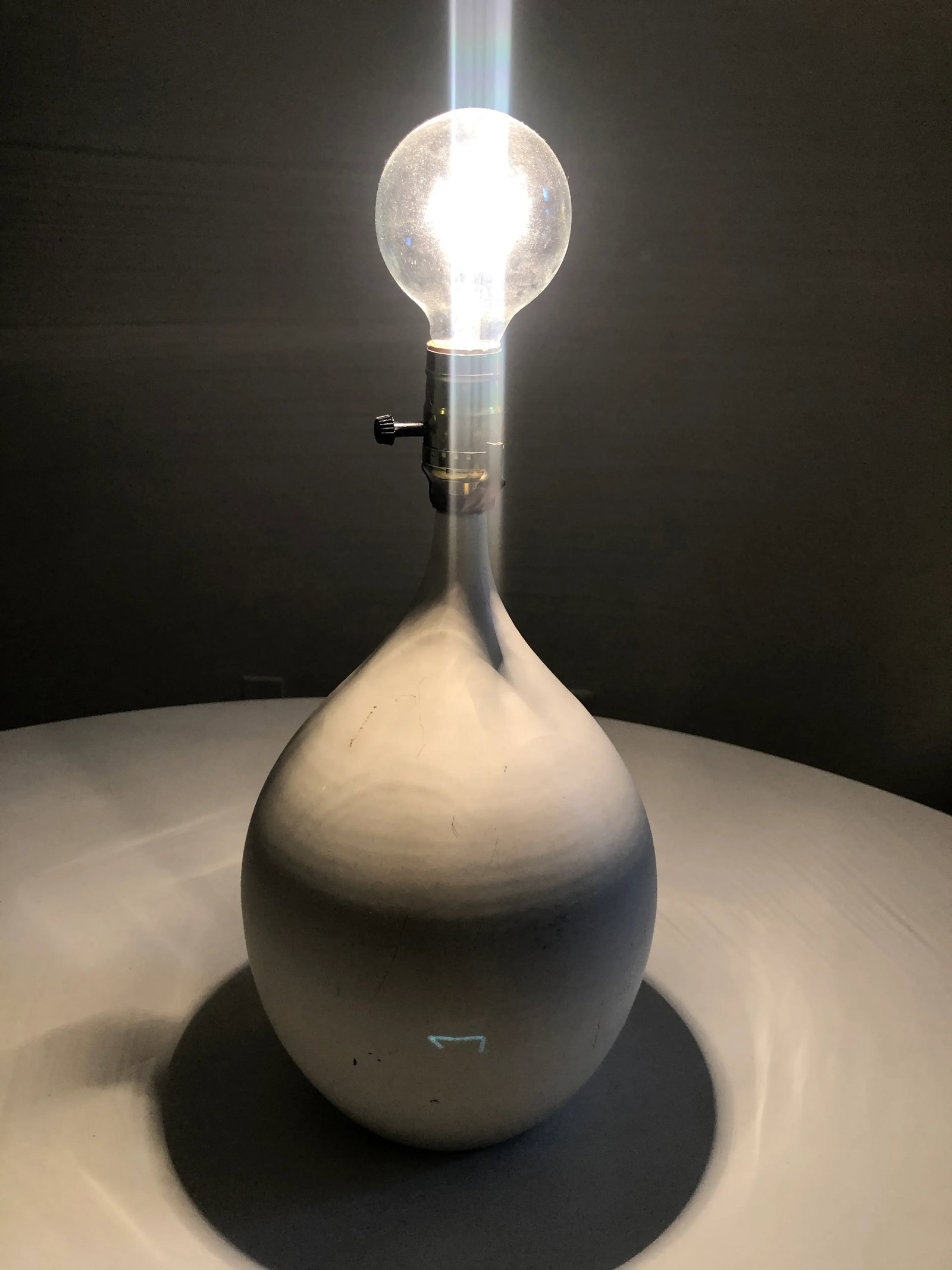 Vintage White Mid-Century Bone Stoneware Pottery Lamp in Manner of Lotte - 3
