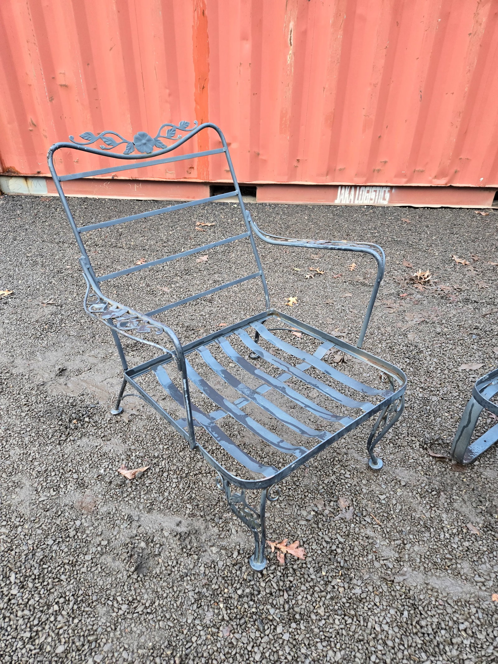 Vintage Woodard Wrought Iron Patio Set, 3 Pieces - 9
