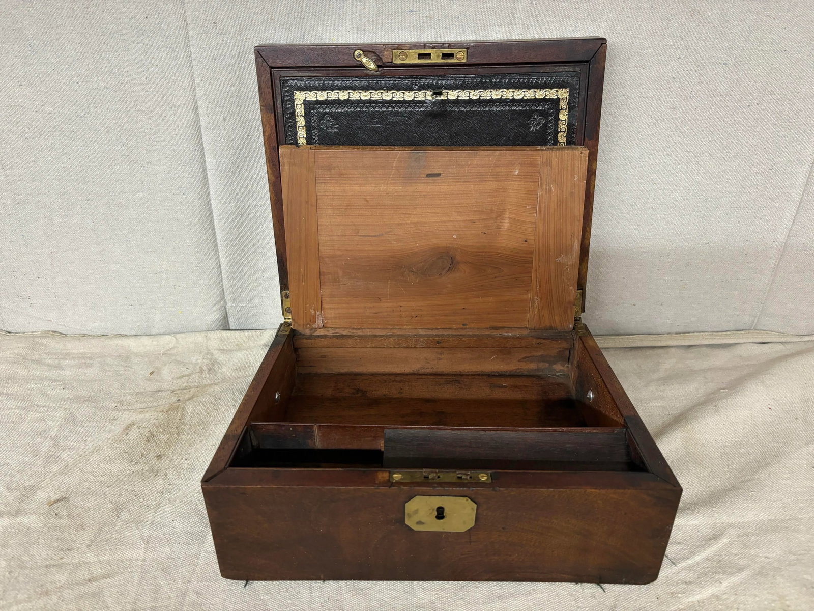 19th Century English Writing and Stationery Box - 8