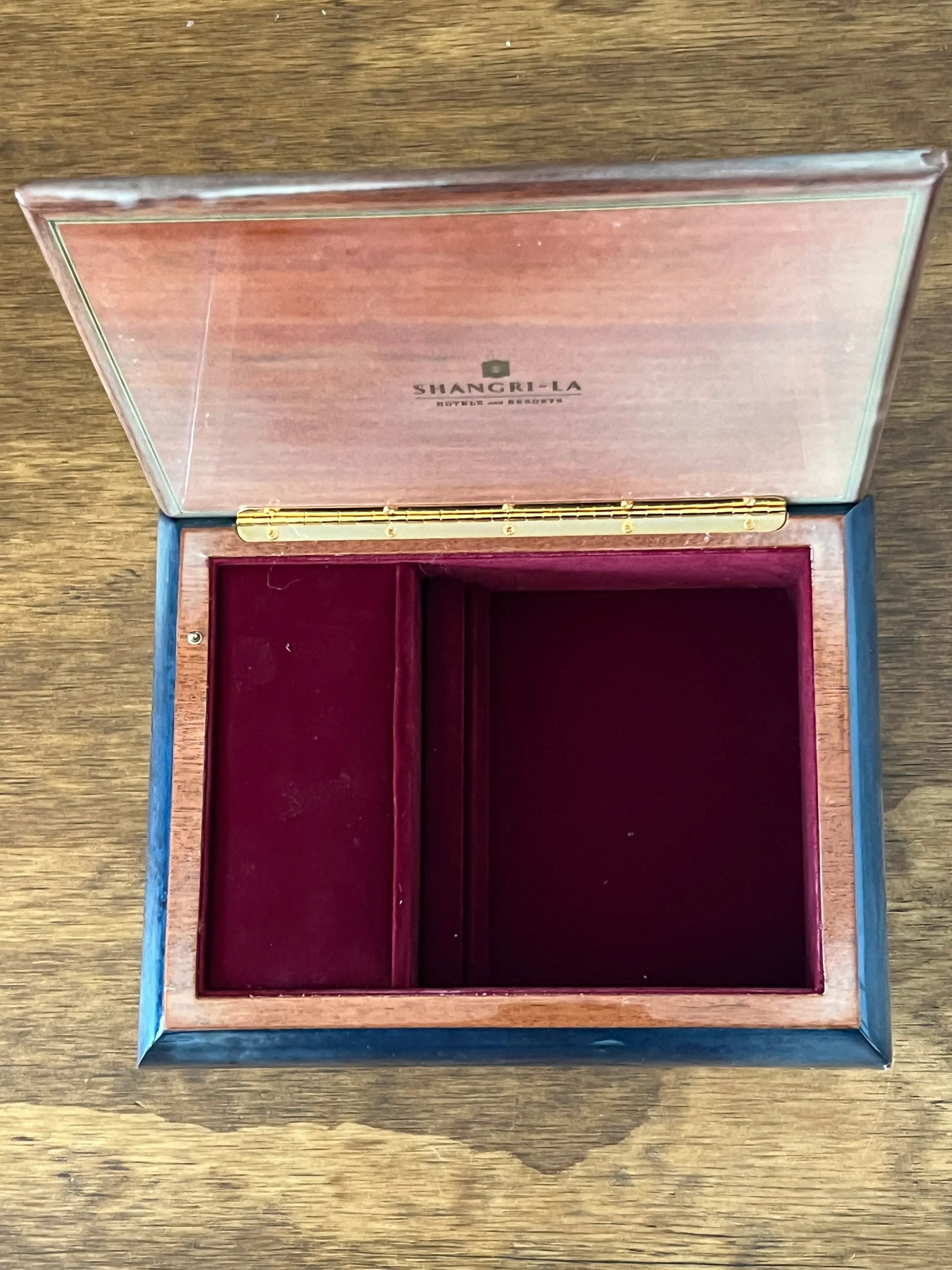 1990s Limited Edition Musical Jewelry Holder Box - 11