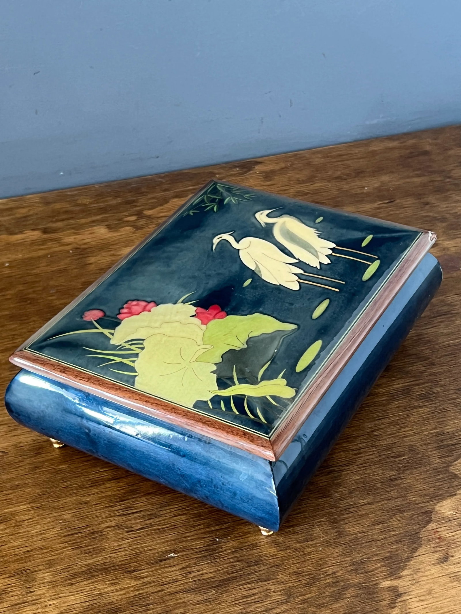 1990s Limited Edition Musical Jewelry Holder Box - 5