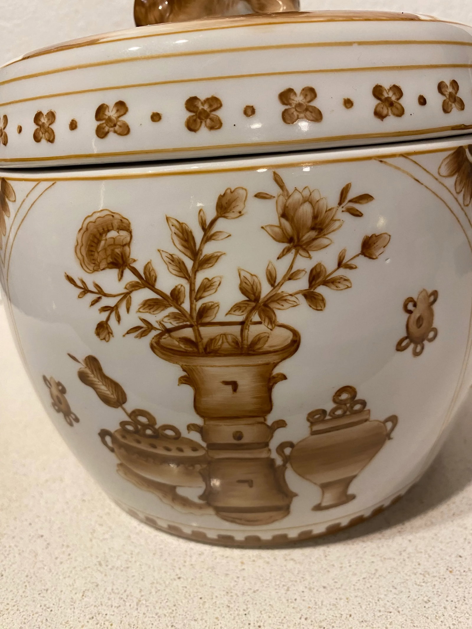 1990s Chelsea House Hand Painted Covered Jar - 7