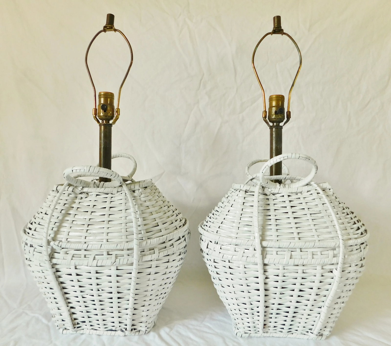 Pair Vintage Mid Century Modern C1970s White Wicker & Brass Basket Table Lamps - 2