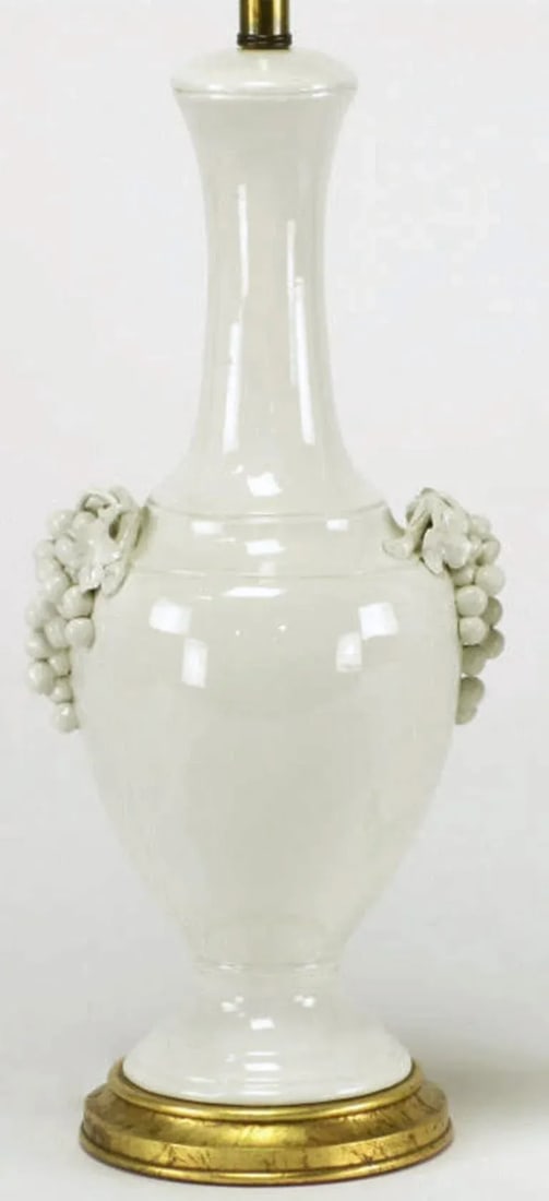 Fredrick Cooper White Glazed Ceramic Table Lamps With Grape Clusters - a Pair - 3