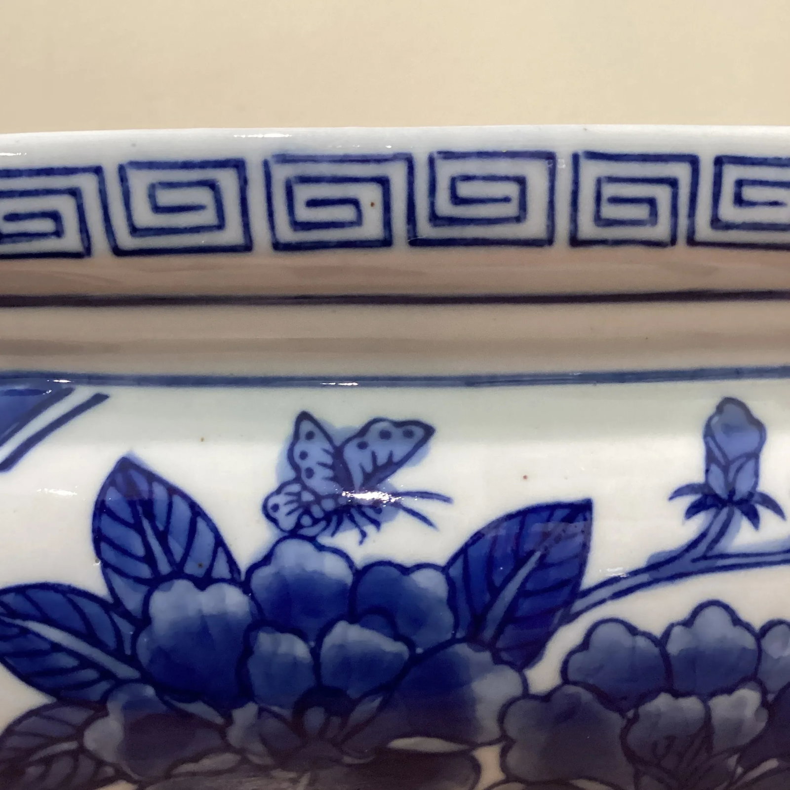Mid 20th Century Chinoiserie Porcelain Blue & White Cachepot/Jardiniere Planter - 4