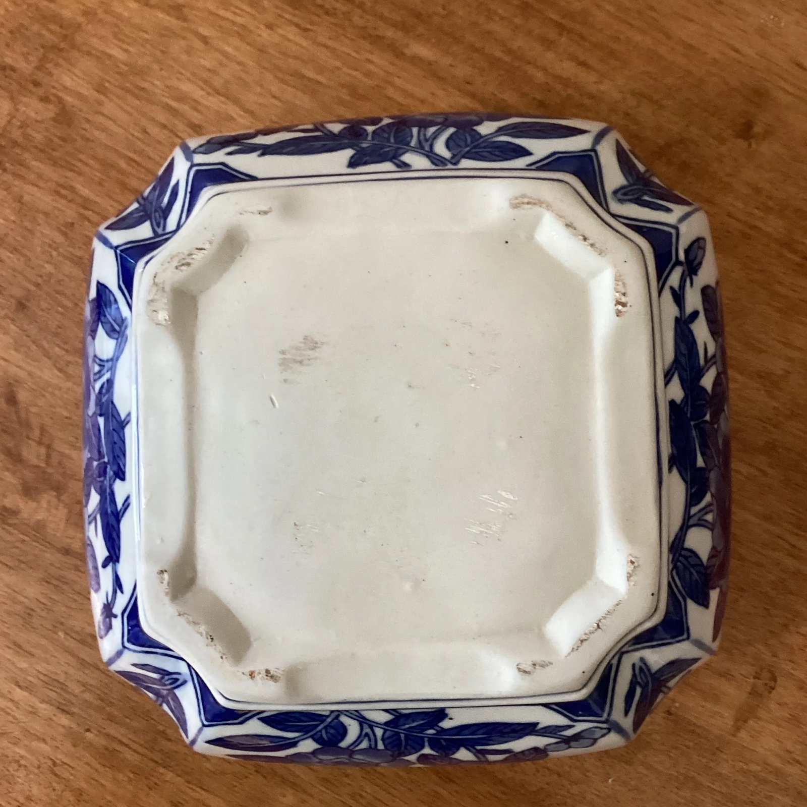 Mid 20th Century Chinoiserie Porcelain Blue & White Cachepot/Jardiniere Planter - 6