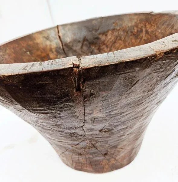 Vintage Wooden Bowl Carved Out of a Tree Trunk - 7