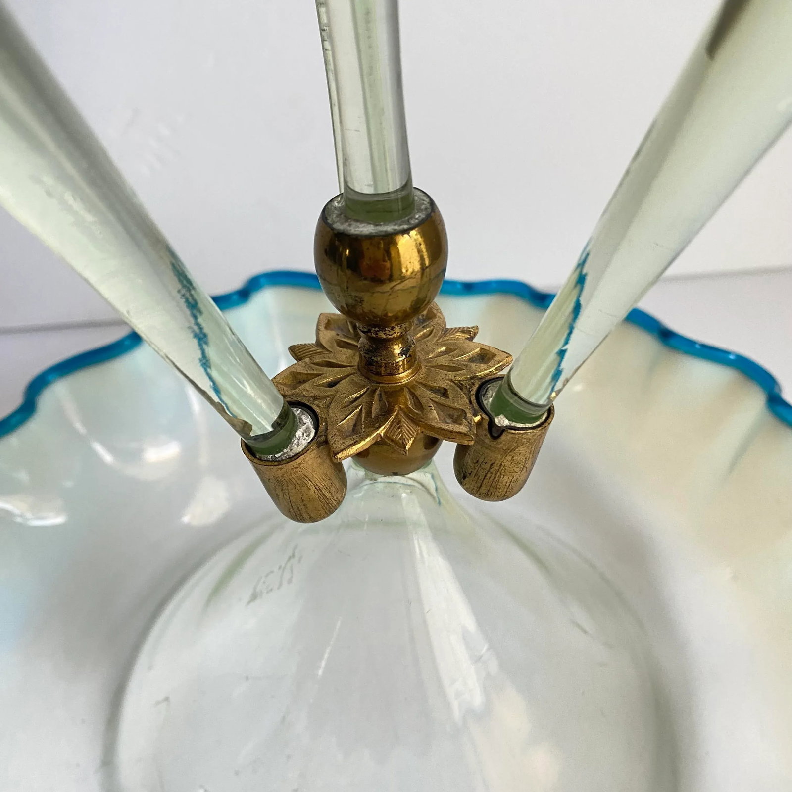 Victorian Epergne Blue Vaseline Glass Antique Ruffle Art Glass Vase - 7