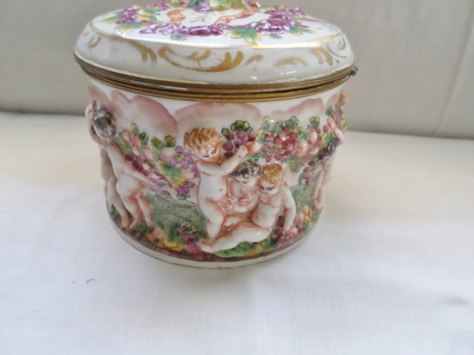 Early 19th Century Antique Signed Capodimonte Italian Hinged Box - 3