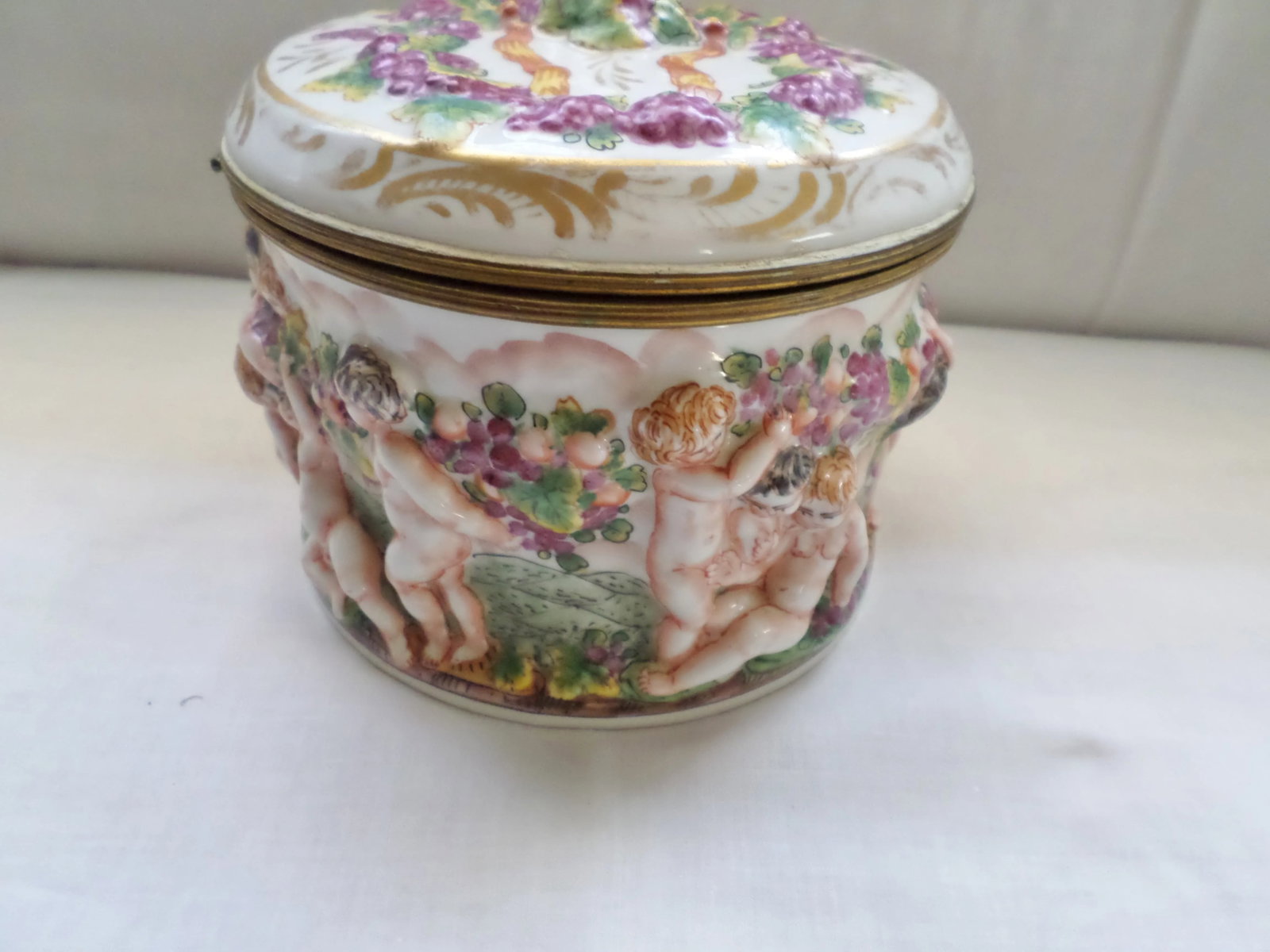 Early 19th Century Antique Signed Capodimonte Italian Hinged Box - 5