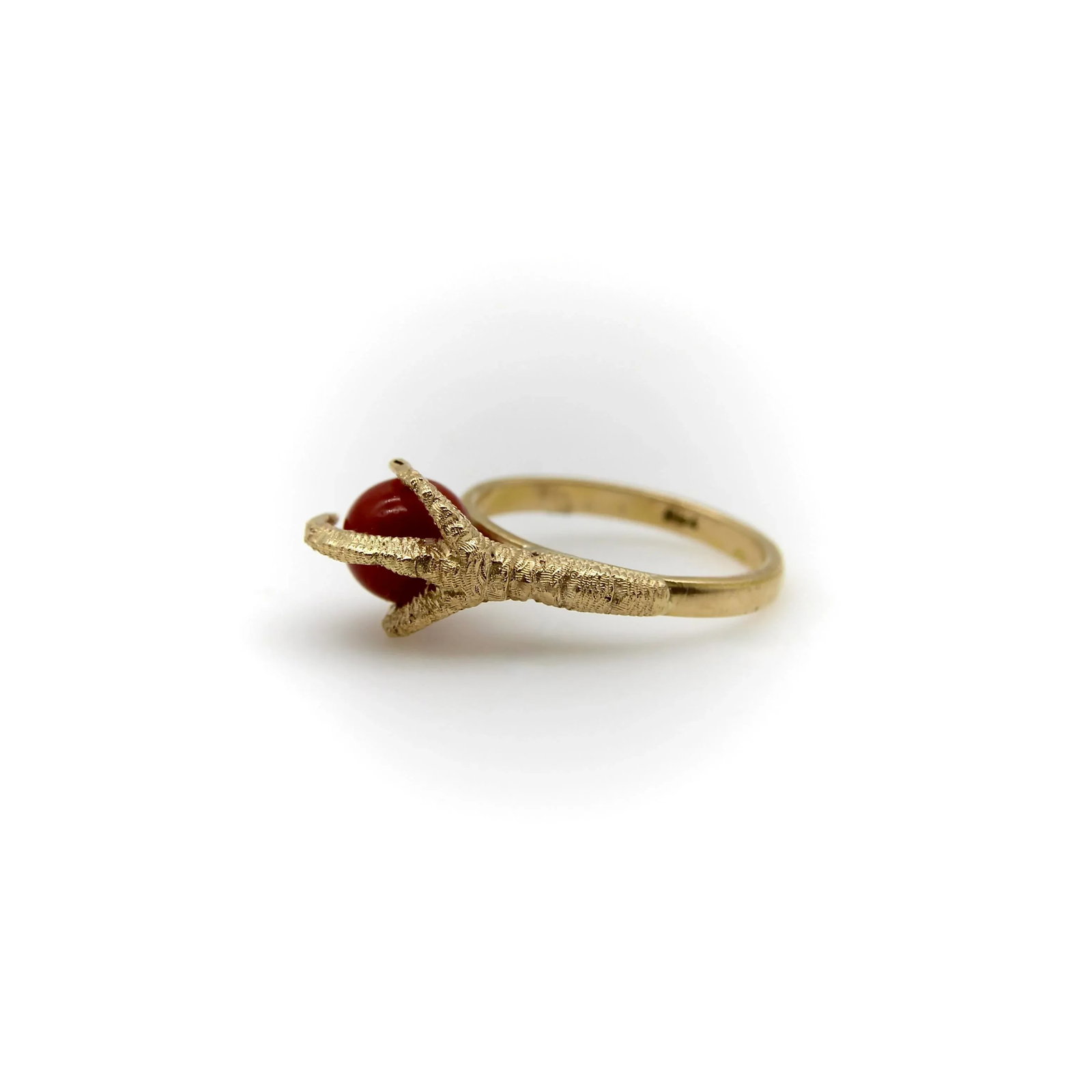 Vintage 18k Gold Sardinian Red Coral Bead and Claw Ring Size 7 - 4