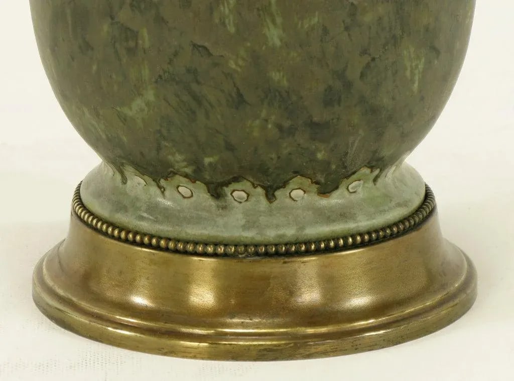 Hand Thrown Pottery Table Lamp With Hydrangea Decoration - 7