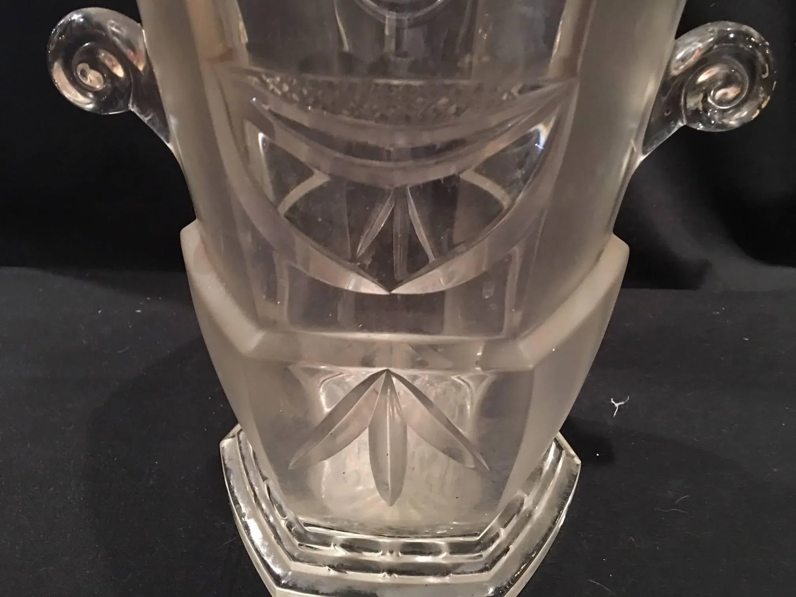 French Cut-Glass Vase or Ice Bucket With a Gilded Rim, Early 20th Century - 5