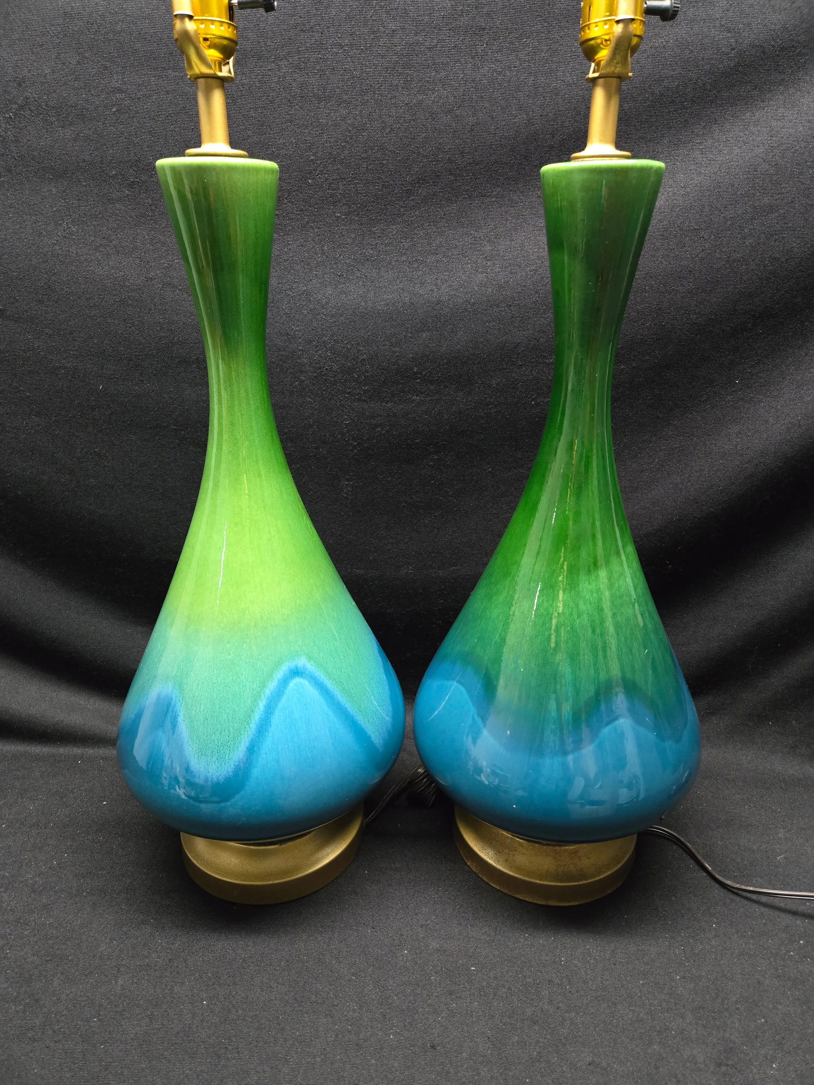 Mid-Century Modern Green and Blue Ceramic Lamp Pair - 3