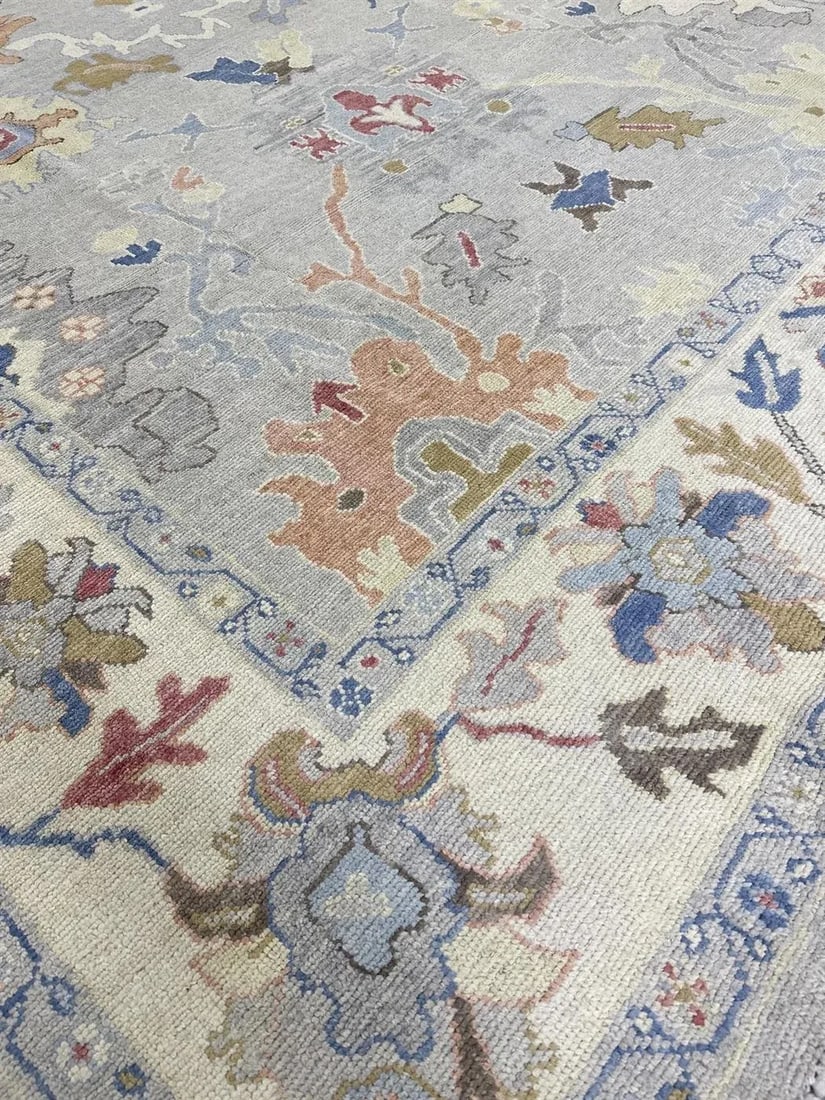 Hand Knotted Oushak Rug. 9'03" X 11'01" - 4