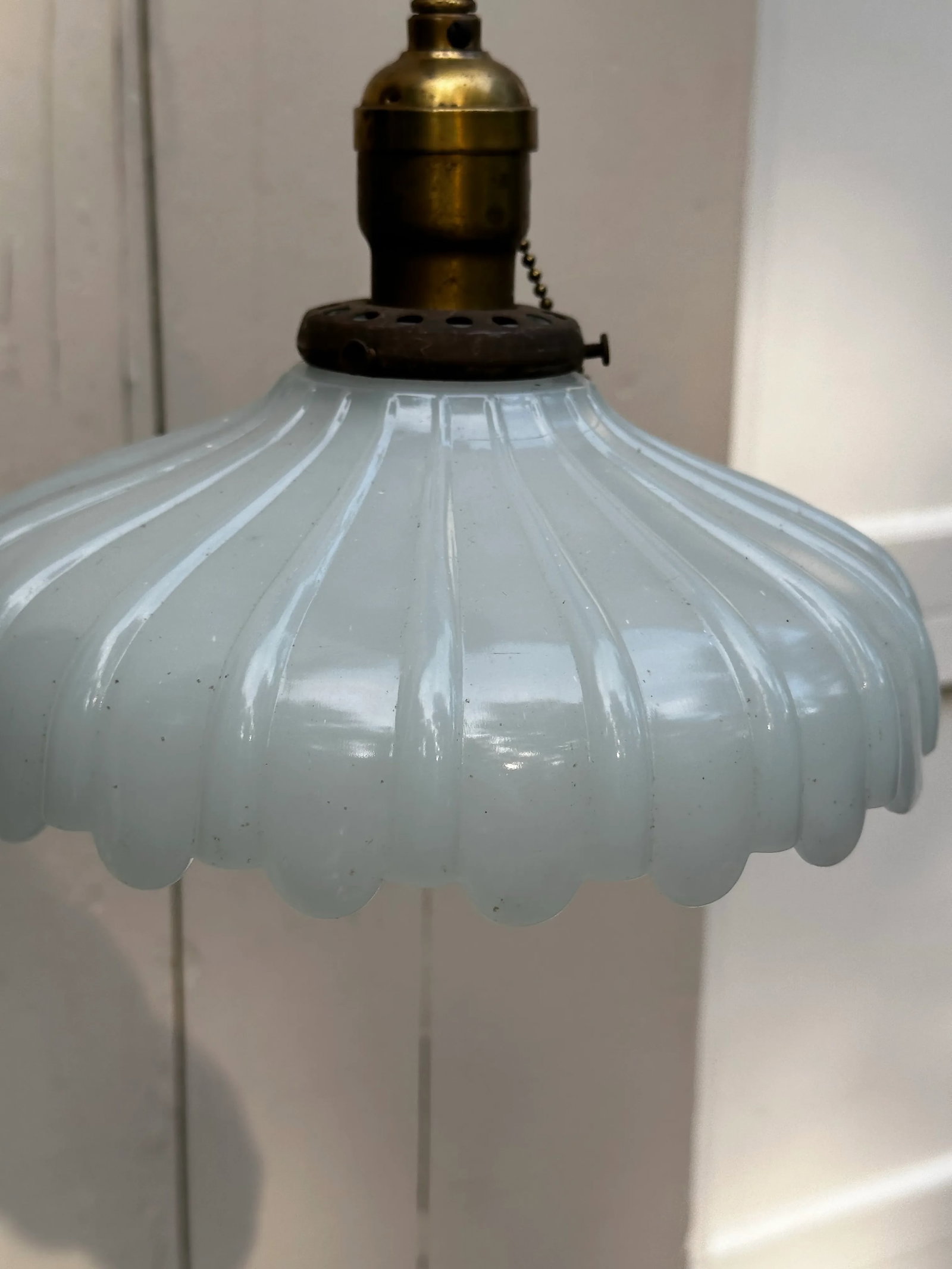Vintage Clam Broth Shade With Vintage Brass Hanging Fixture - 5